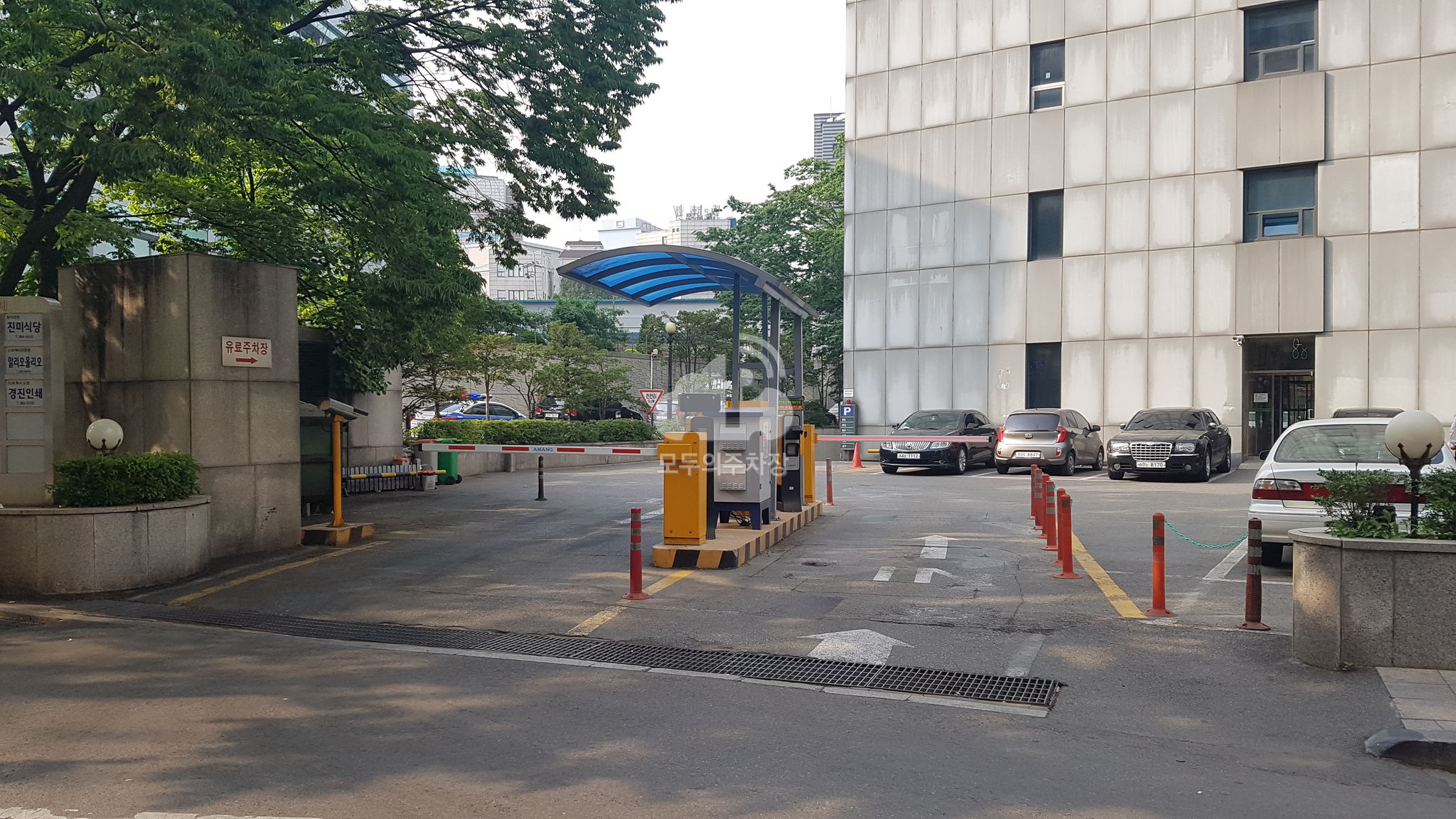 주차장 사진