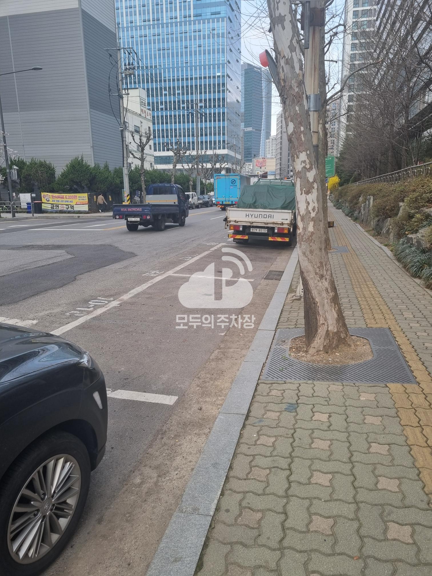 LG전자 앞 노상 공영 주차장 이미지 2