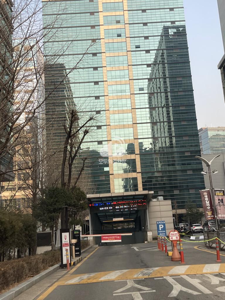 SJ테크노빌 민영 주차장 이미지 2