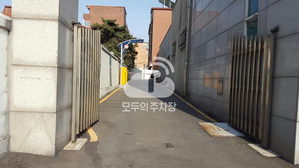 하나은행 아차산역점 주차장 이미지 1