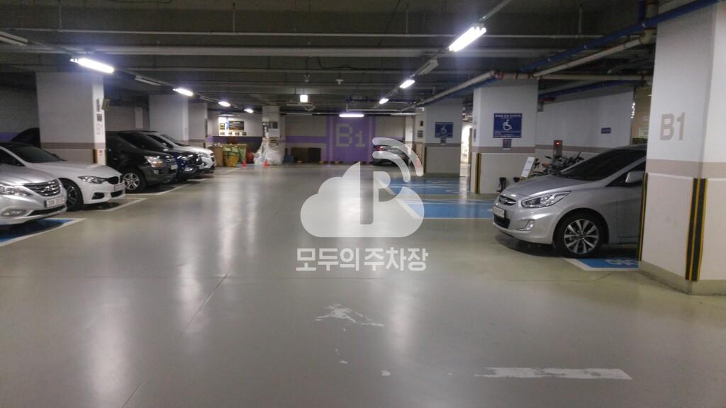 엘리치안 민영 주차장 이미지 3