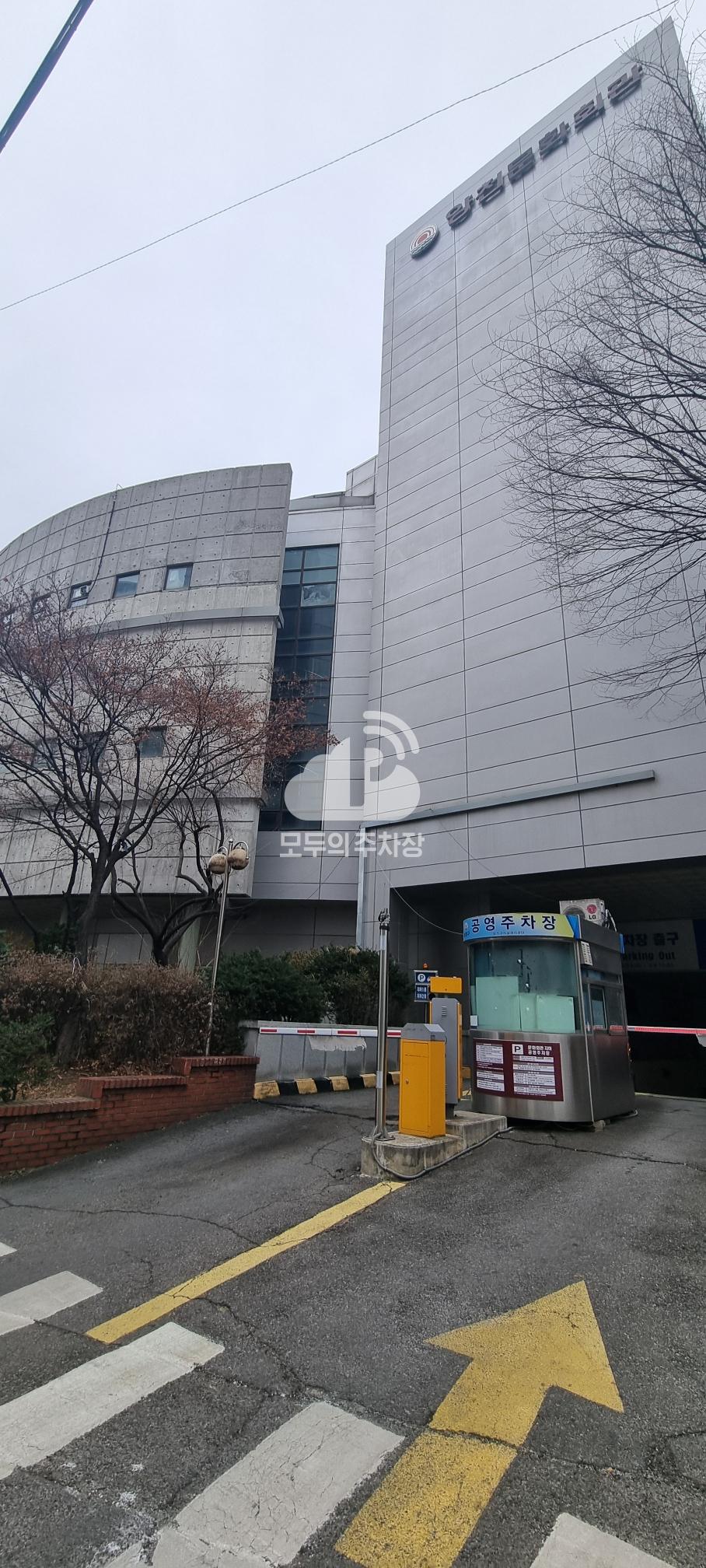 문화회관 지하 공영 주차장 이미지 1