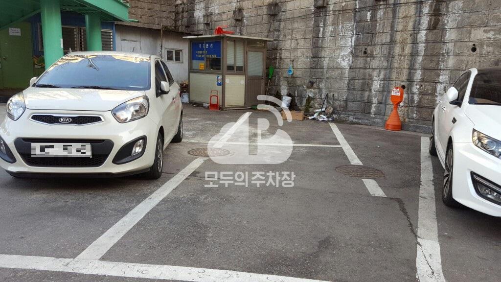 신동아종합상가 민영 주차장 이미지 3