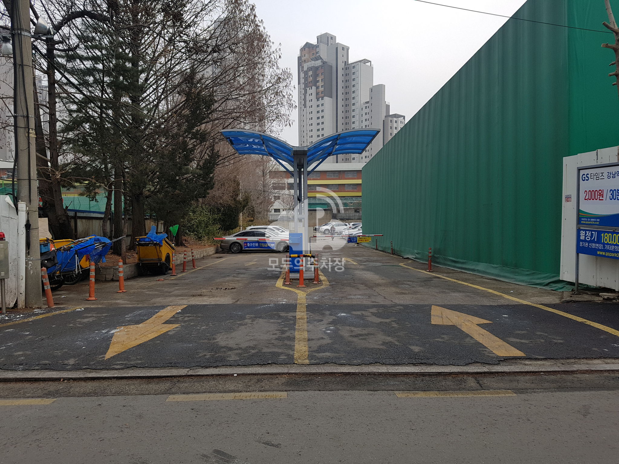 주차장 사진
