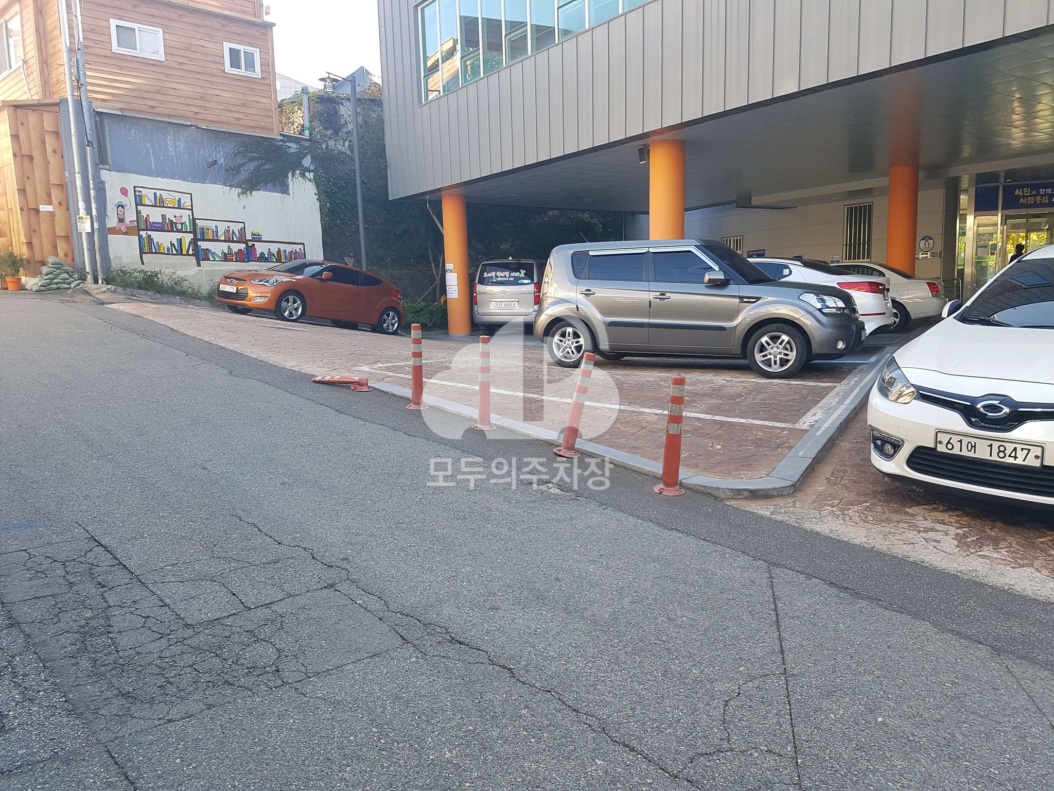 상록도서관 옥외 주차장 이미지 2