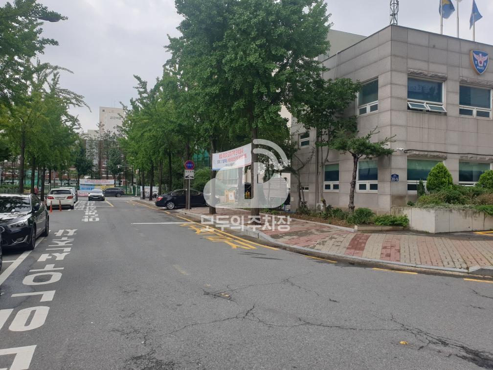 중4동 행정복지센터 노상 공영 주차장 이미지 1