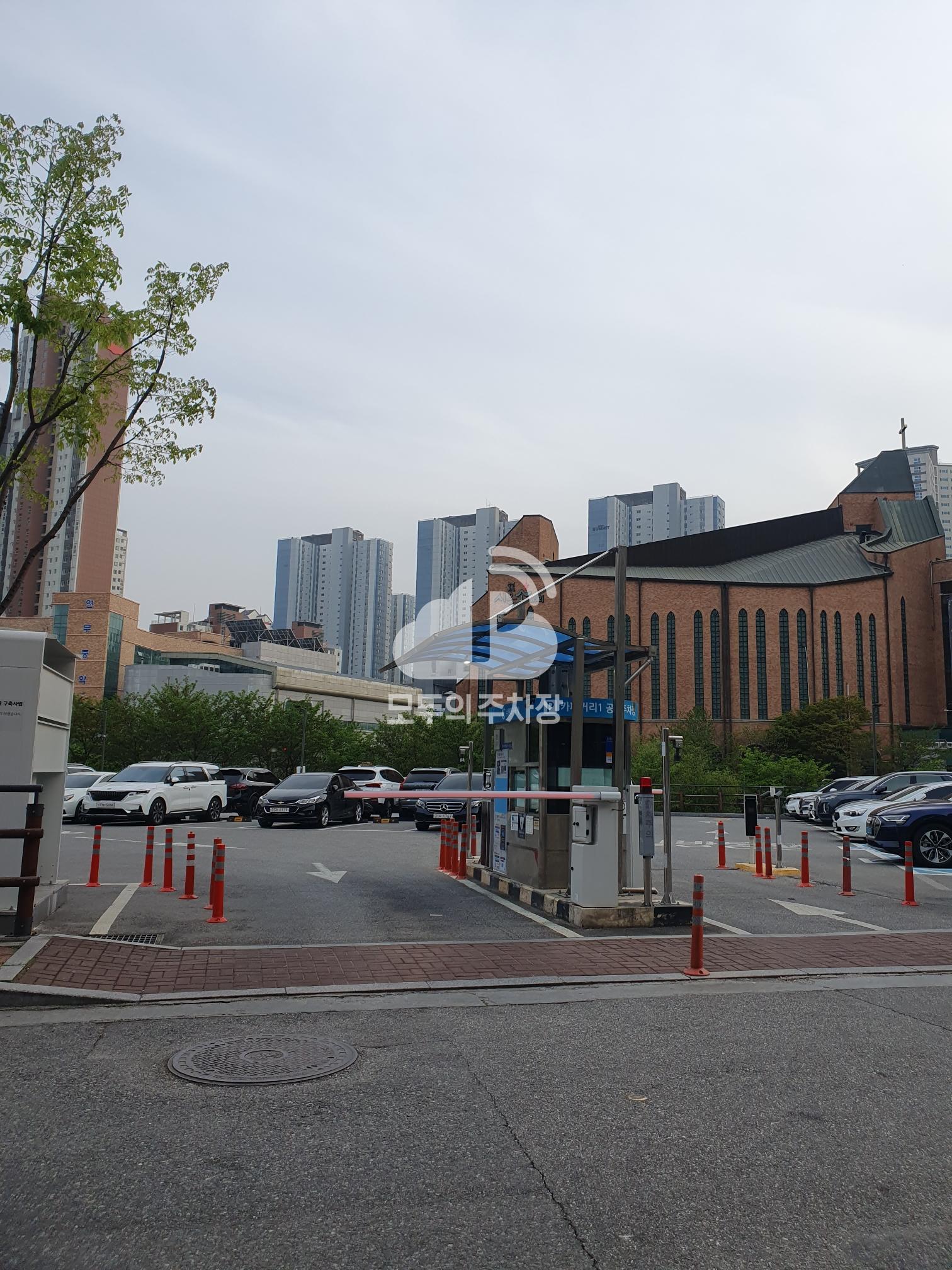 카페거리1 공영 주차장 이미지 2