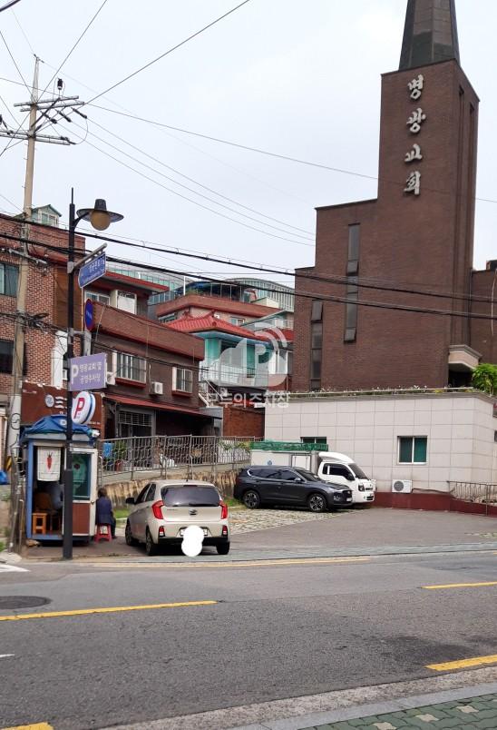 명광교회 옆 공영 주차장 이미지 1
