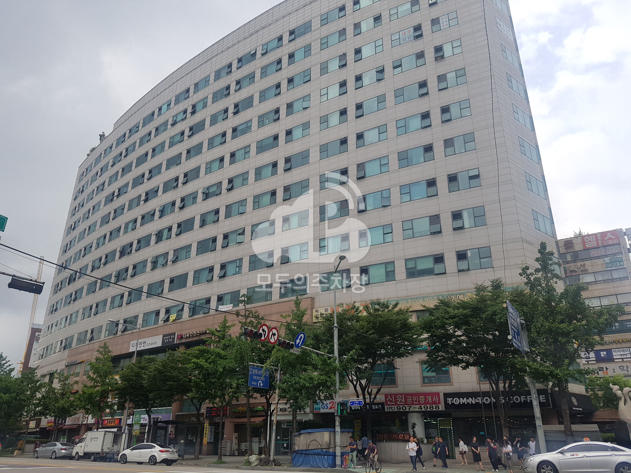 주차장 사진