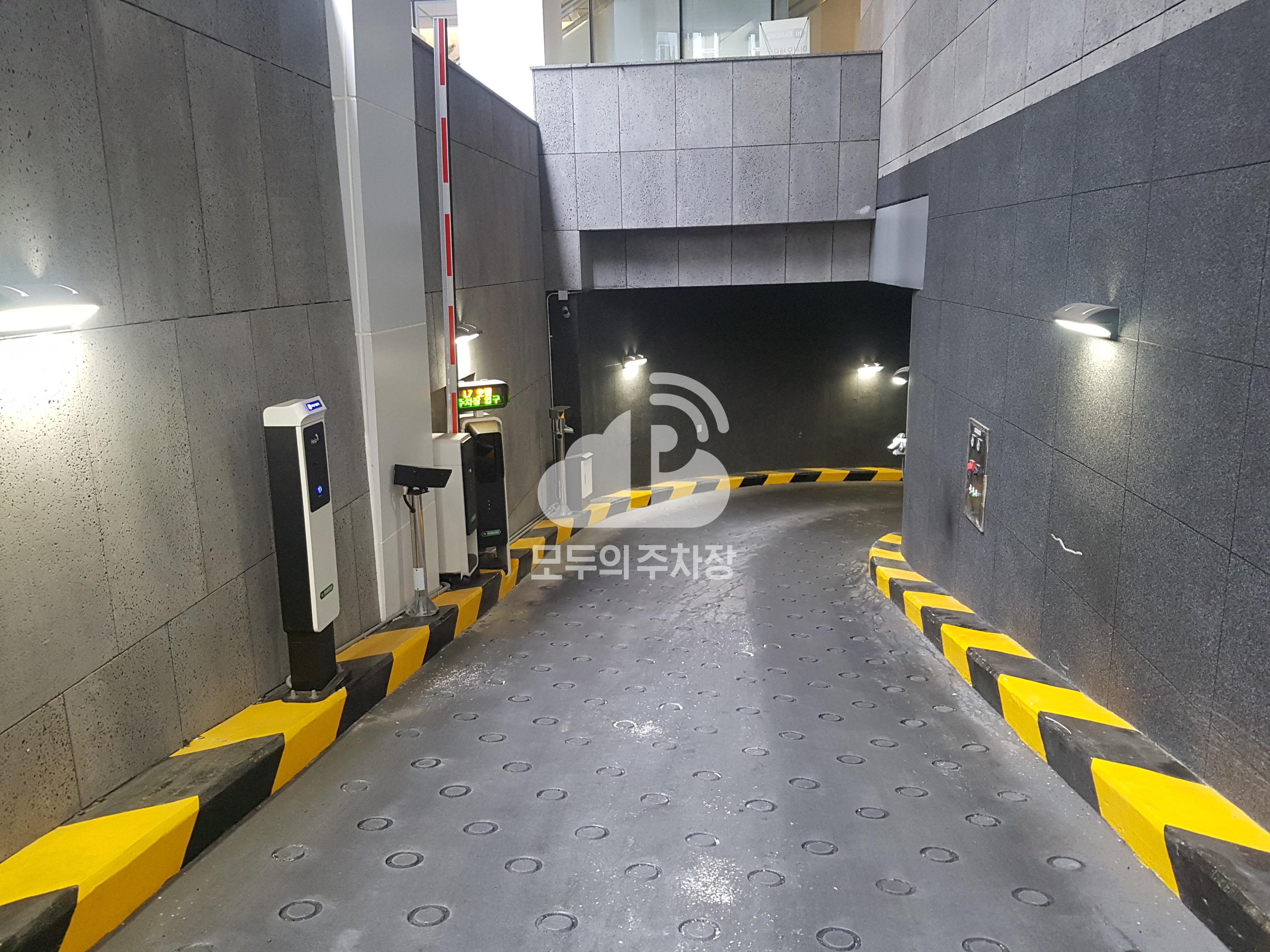 투루파킹 L7호텔강남 주차장 이미지 2