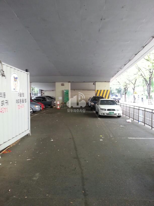 원효대교 남단 노상 공영 주차장 이미지 1