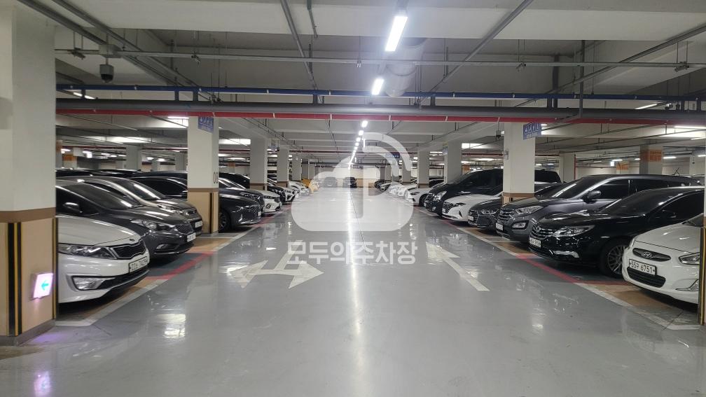 평촌스마트스퀘어 지하 공영 주차장 이미지 2