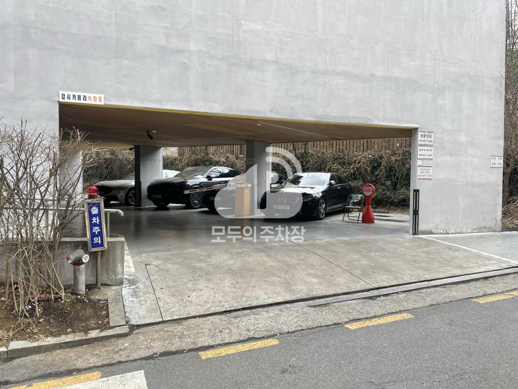 코너스톤 민영 주차장 이미지 2