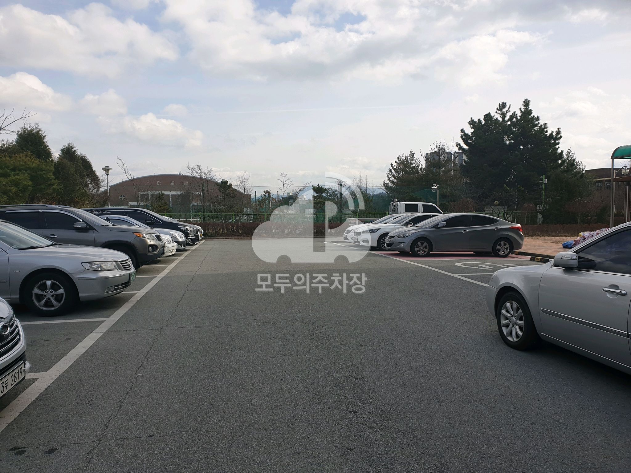 신창동 행정복지센터 공영 주차장 이미지 1