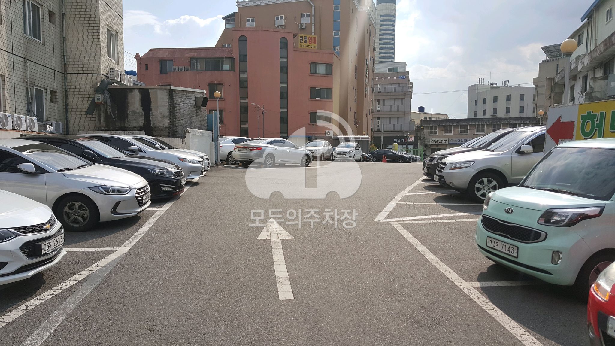 허브모텔 민영 주차장 이미지 2