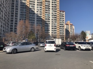 비아동 공영 주차장 이미지 1