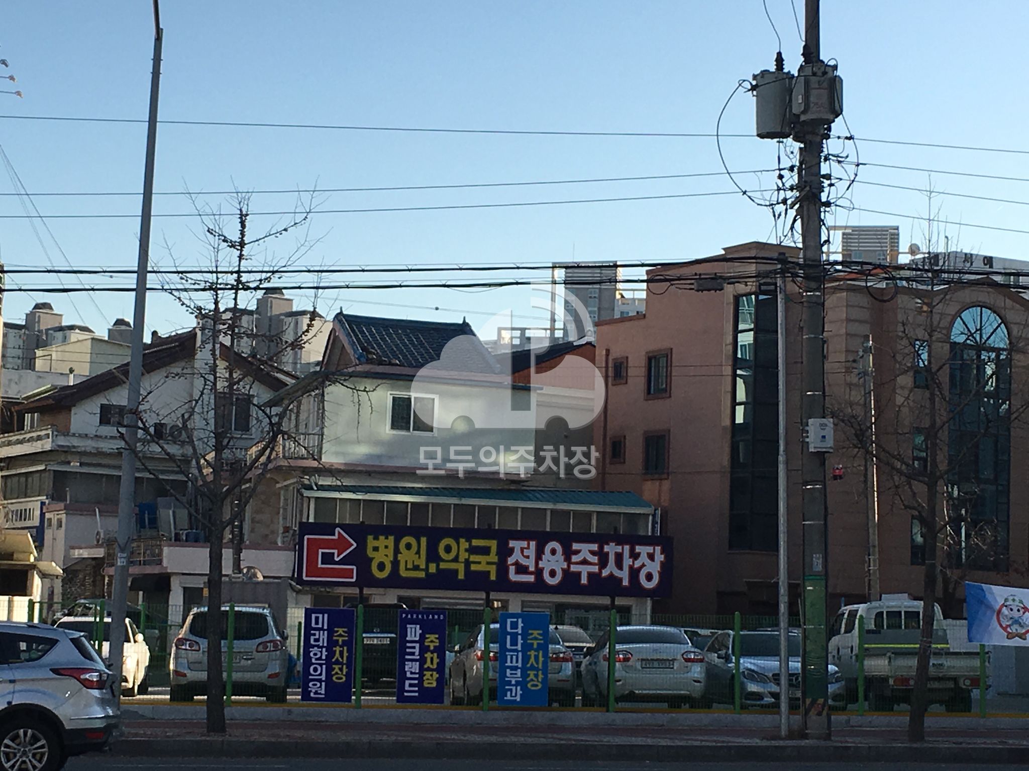 병원약국 민영 주차장 이미지 1