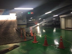 주차장 이미지 3