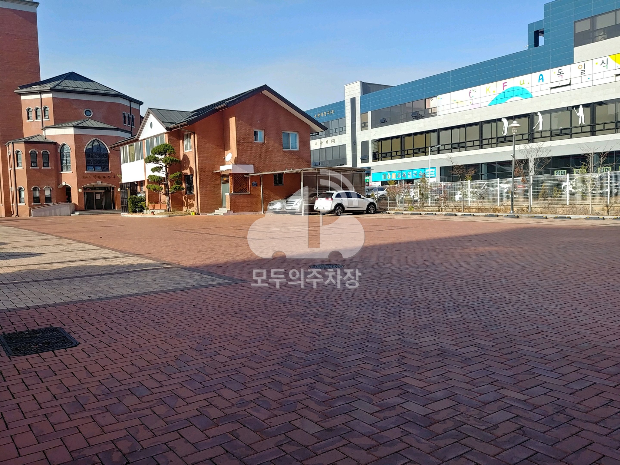 장덕동성당 민영 주차장 이미지 2
