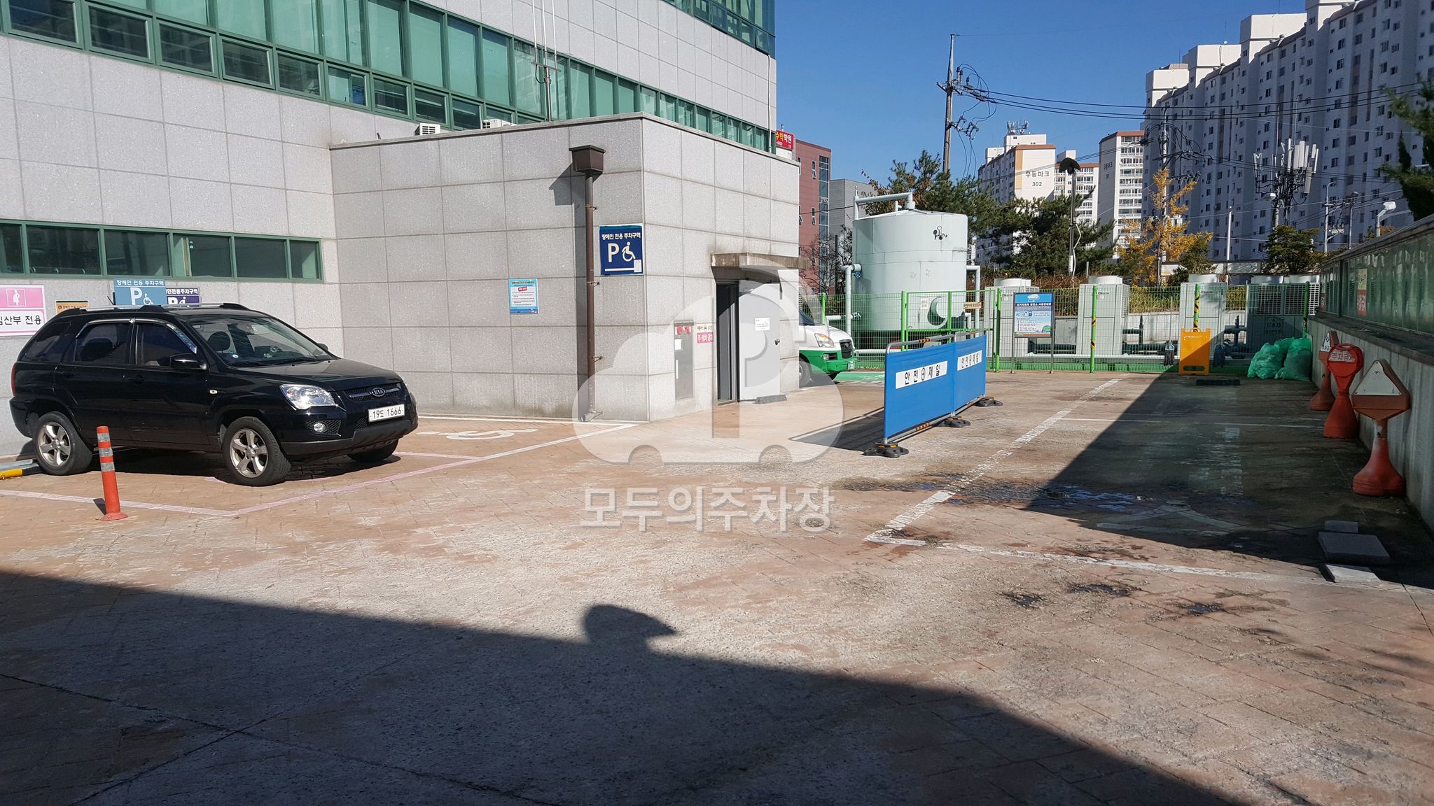 남구종합문화예술회관 공영 주차장 이미지 3