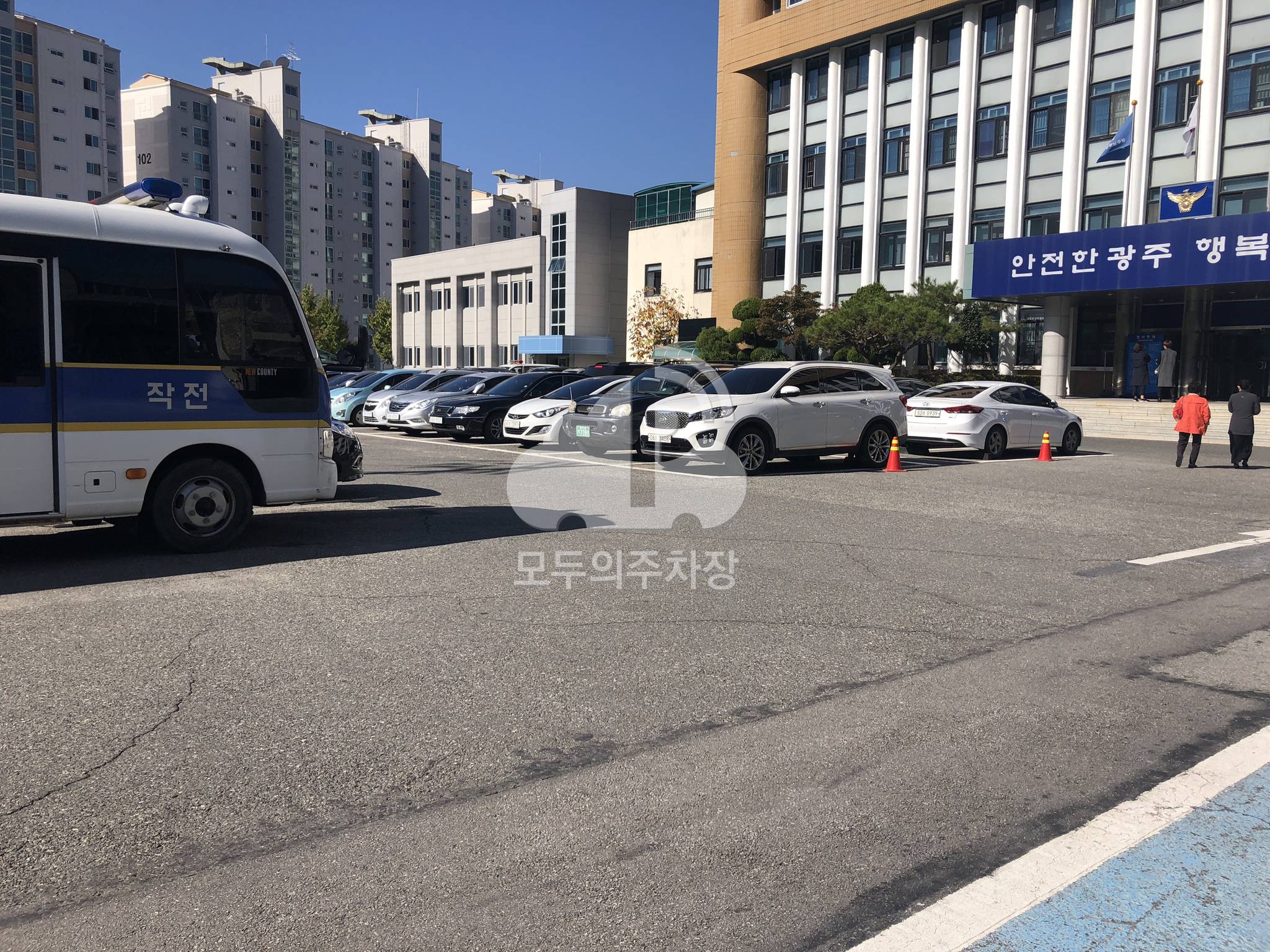 광주남부경찰서 공영 주차장 이미지 1