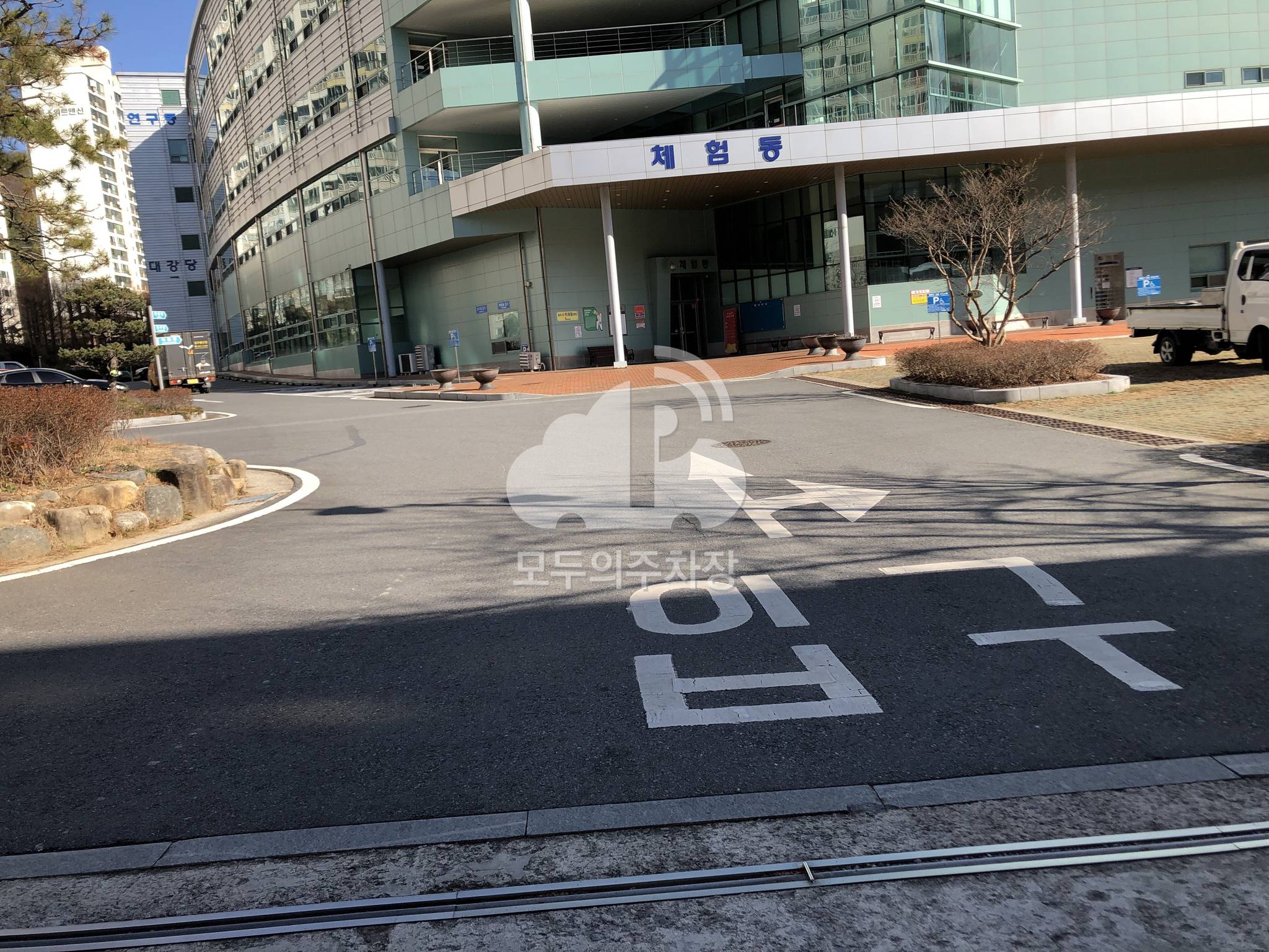 교육과학연구원 주차장 이미지 2