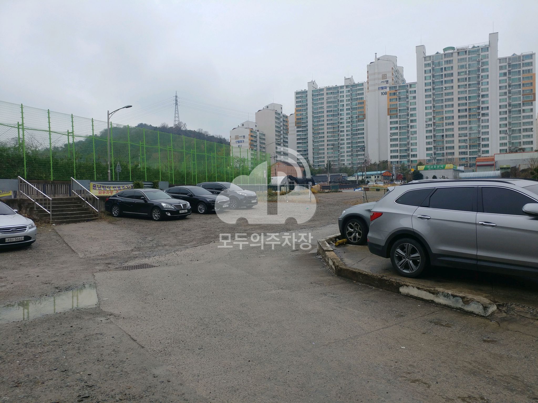 용남빌딩 주차장 이미지 3