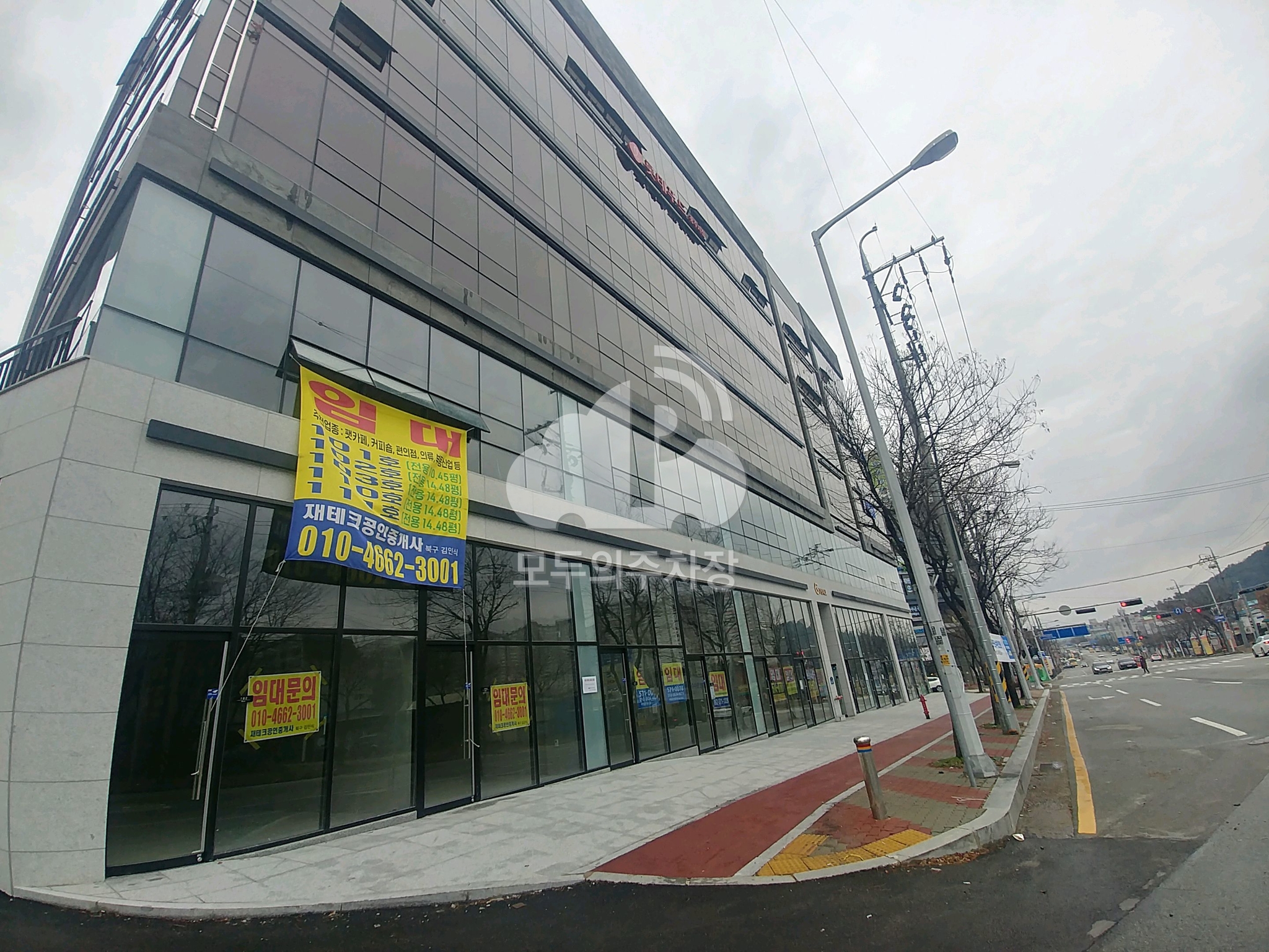 G PLACE본촌2빌딩 주차장 이미지 1