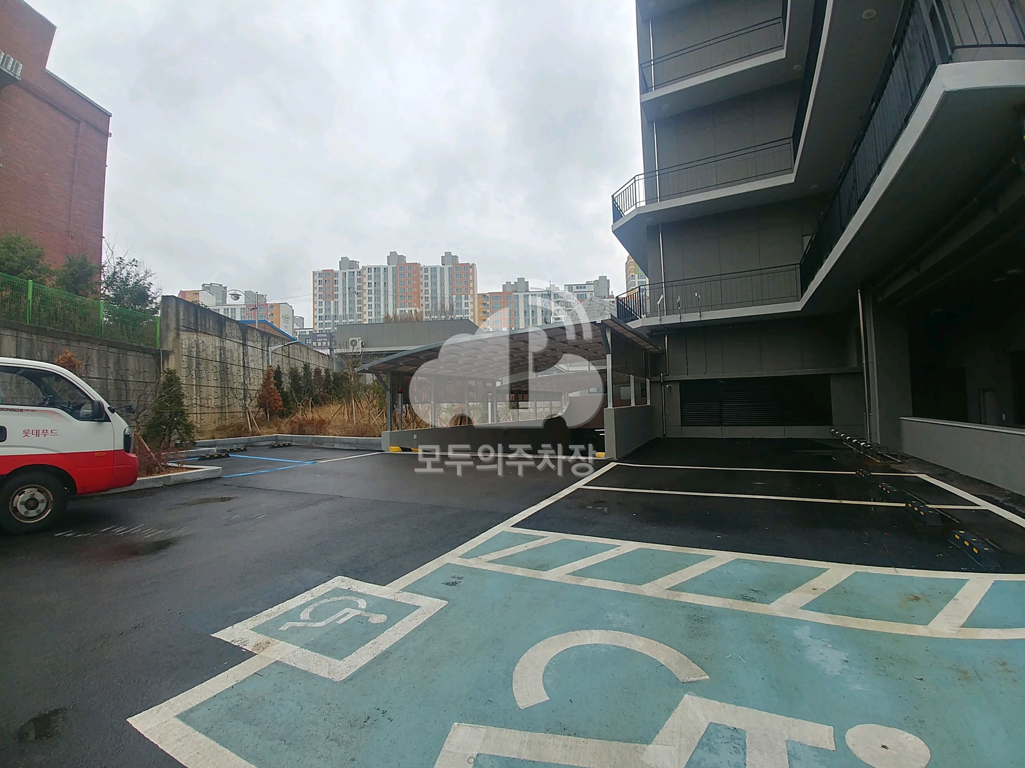 G PLACE본촌2빌딩 주차장 이미지 2