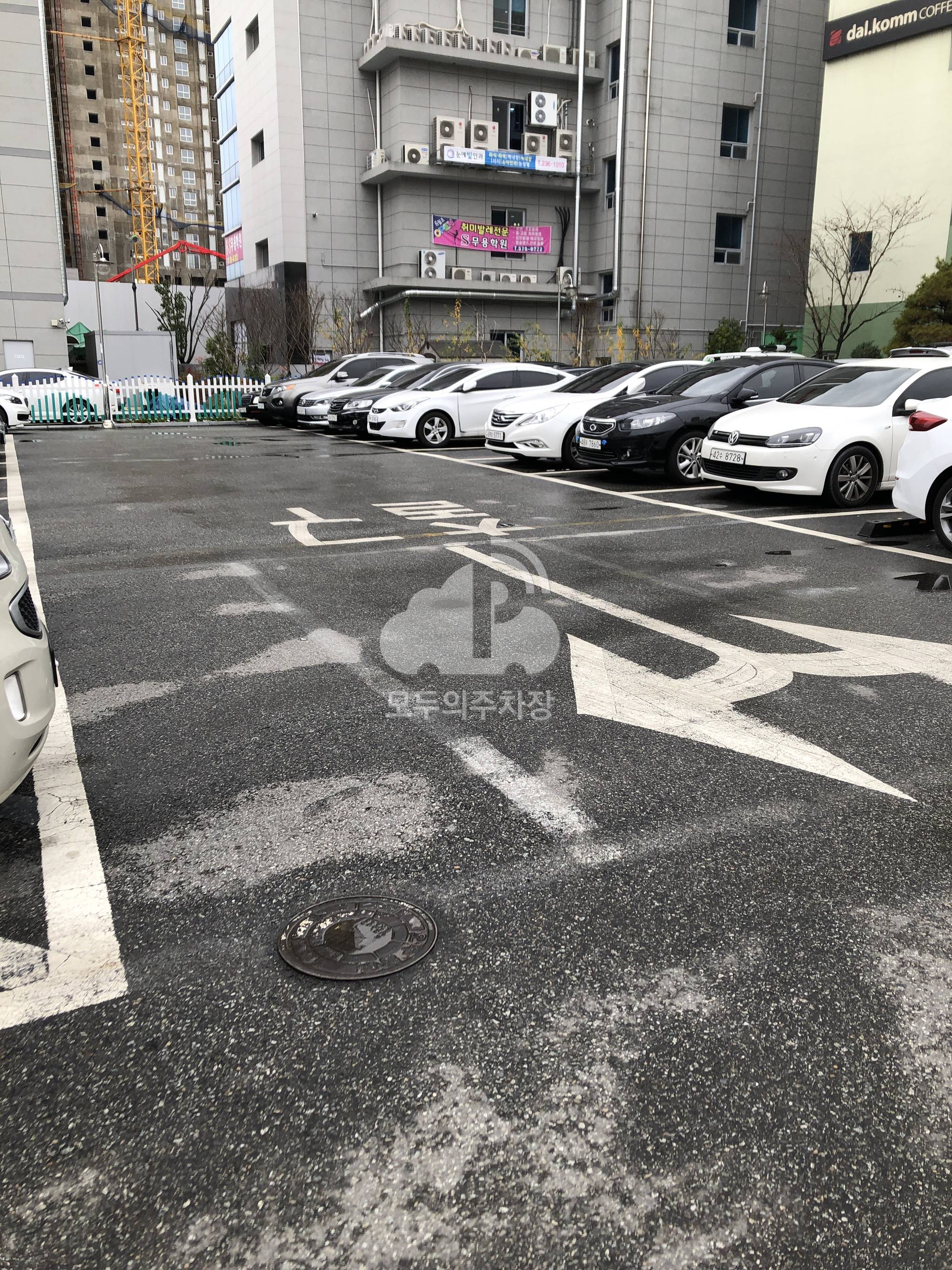 나이스파크 광주 아이맘아동병원 주차장 이미지 1