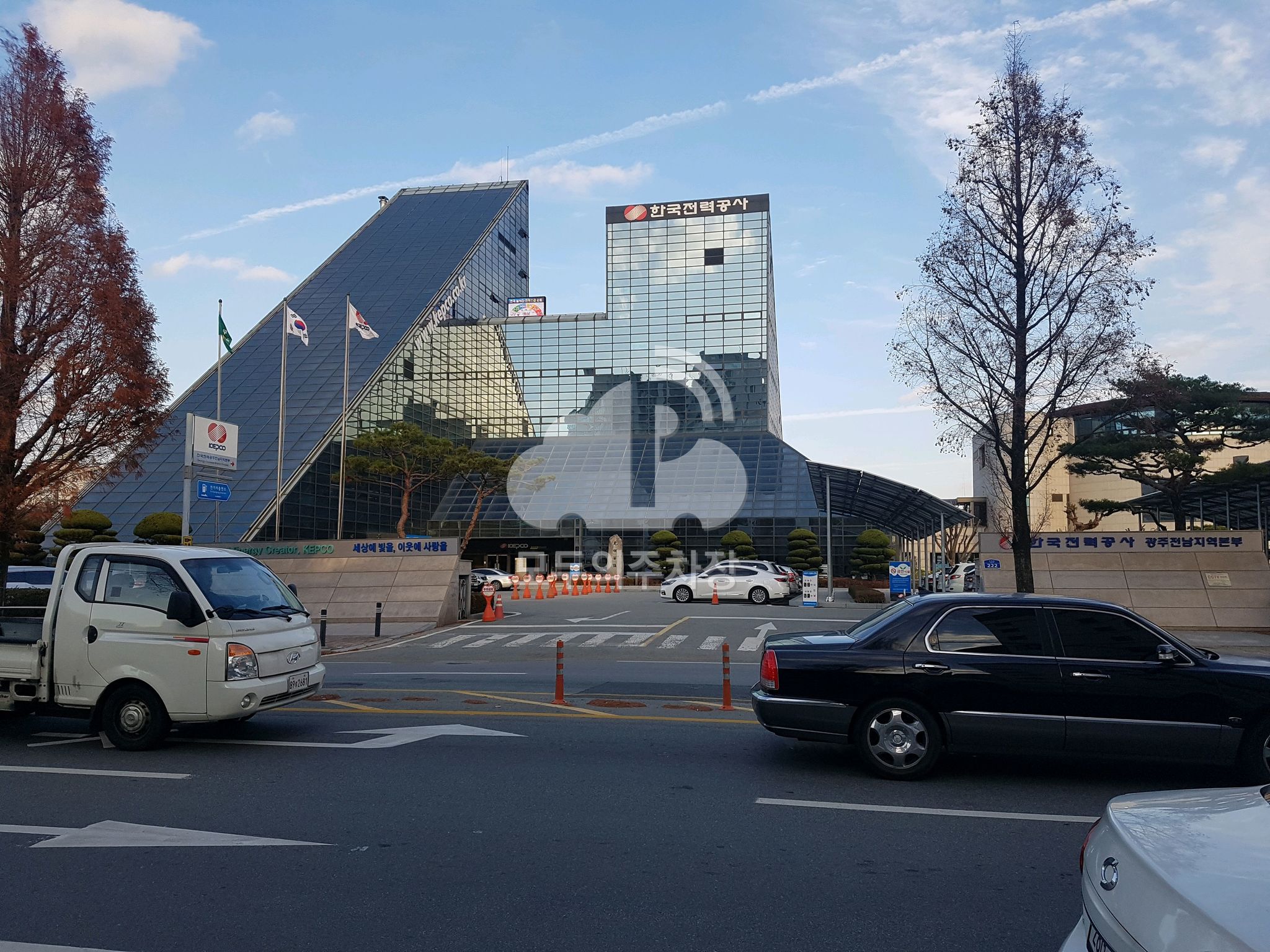 한국전력공사 주차장 이미지 2