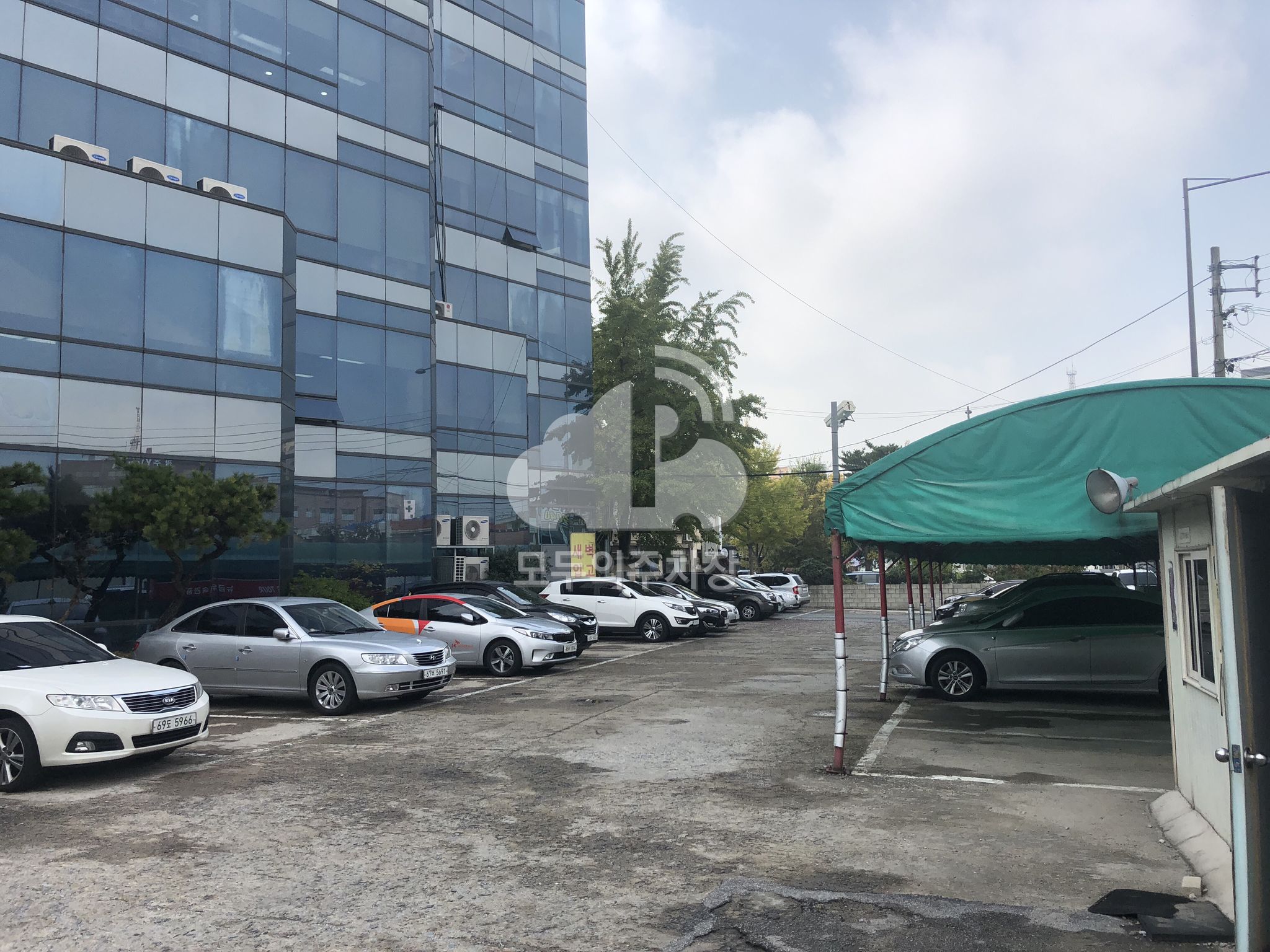 주차장 이미지 1