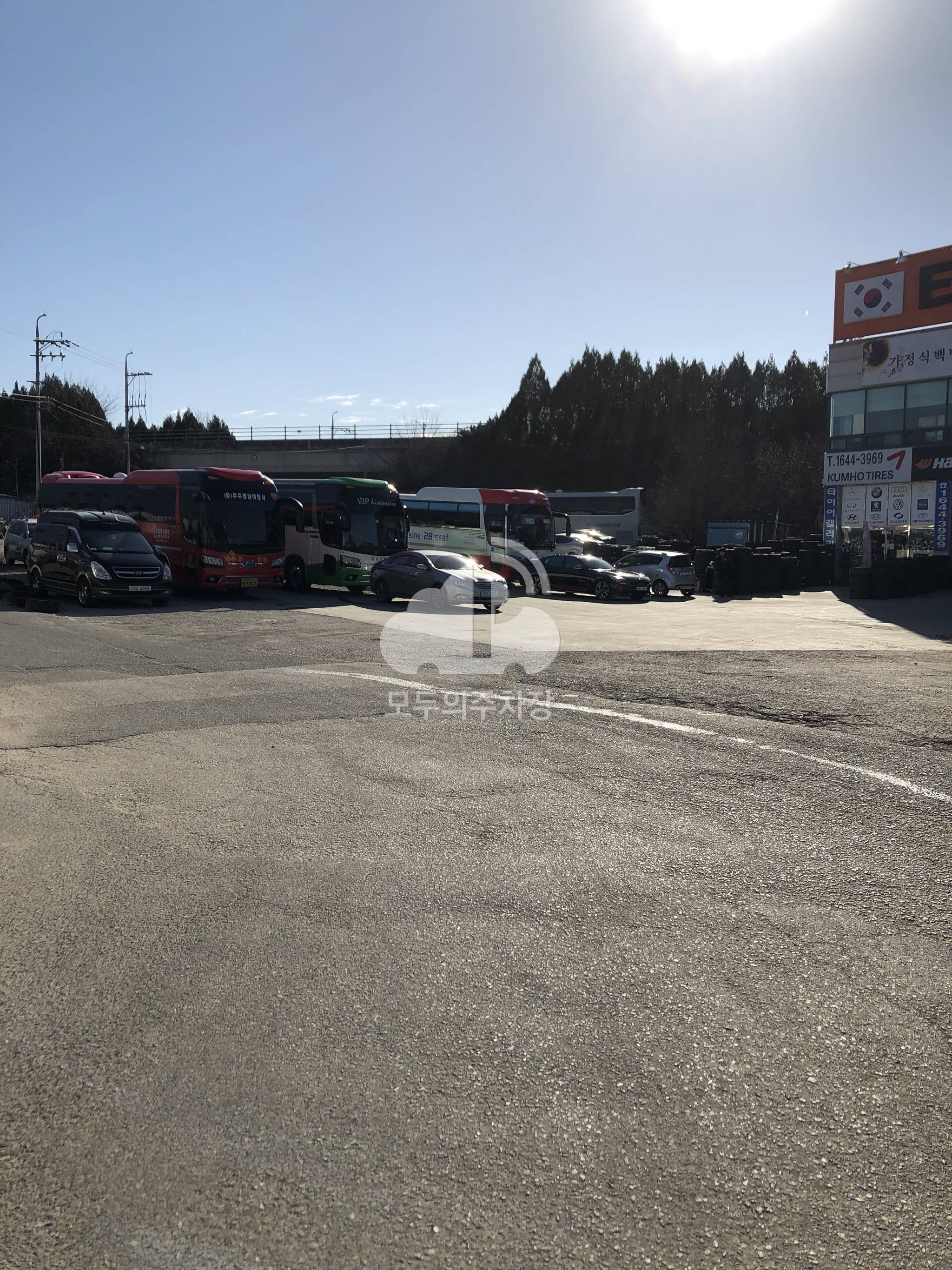 타이어갤러리 방문고객 민영 주차장 이미지 2