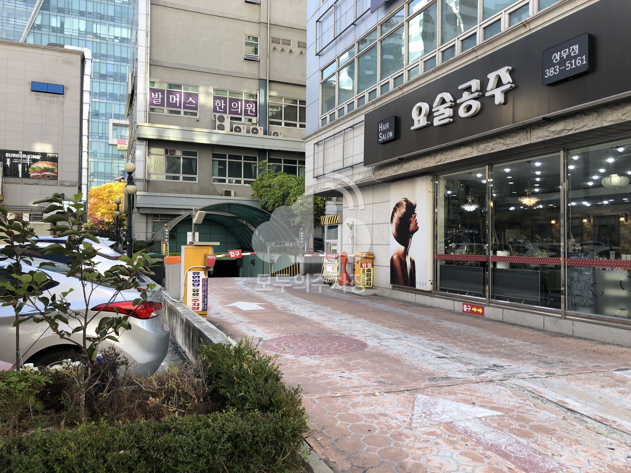 휴먼빌딩 민영 주차장 이미지 1