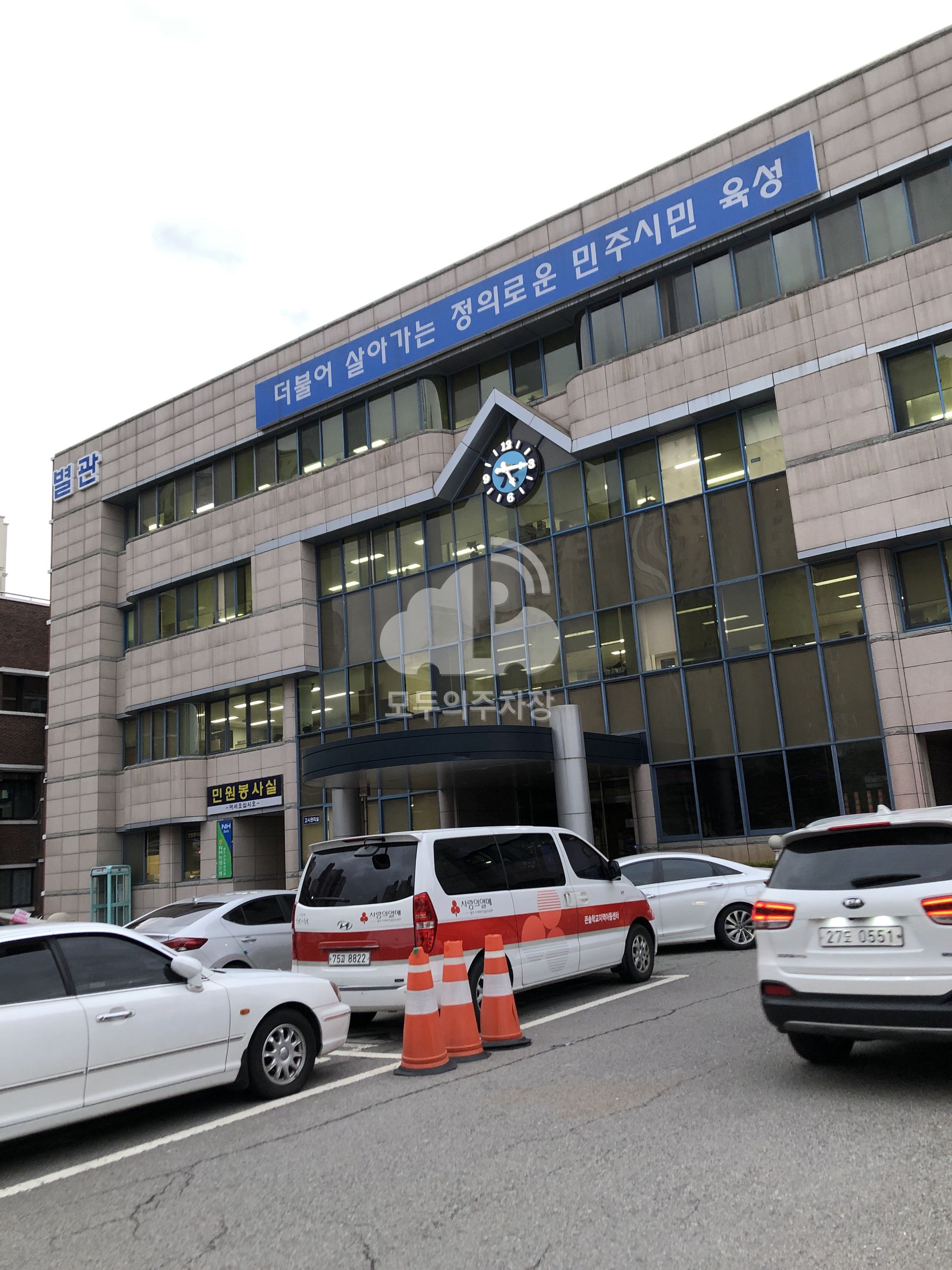 광주광역시 교육청 공영 주차장 이미지 1