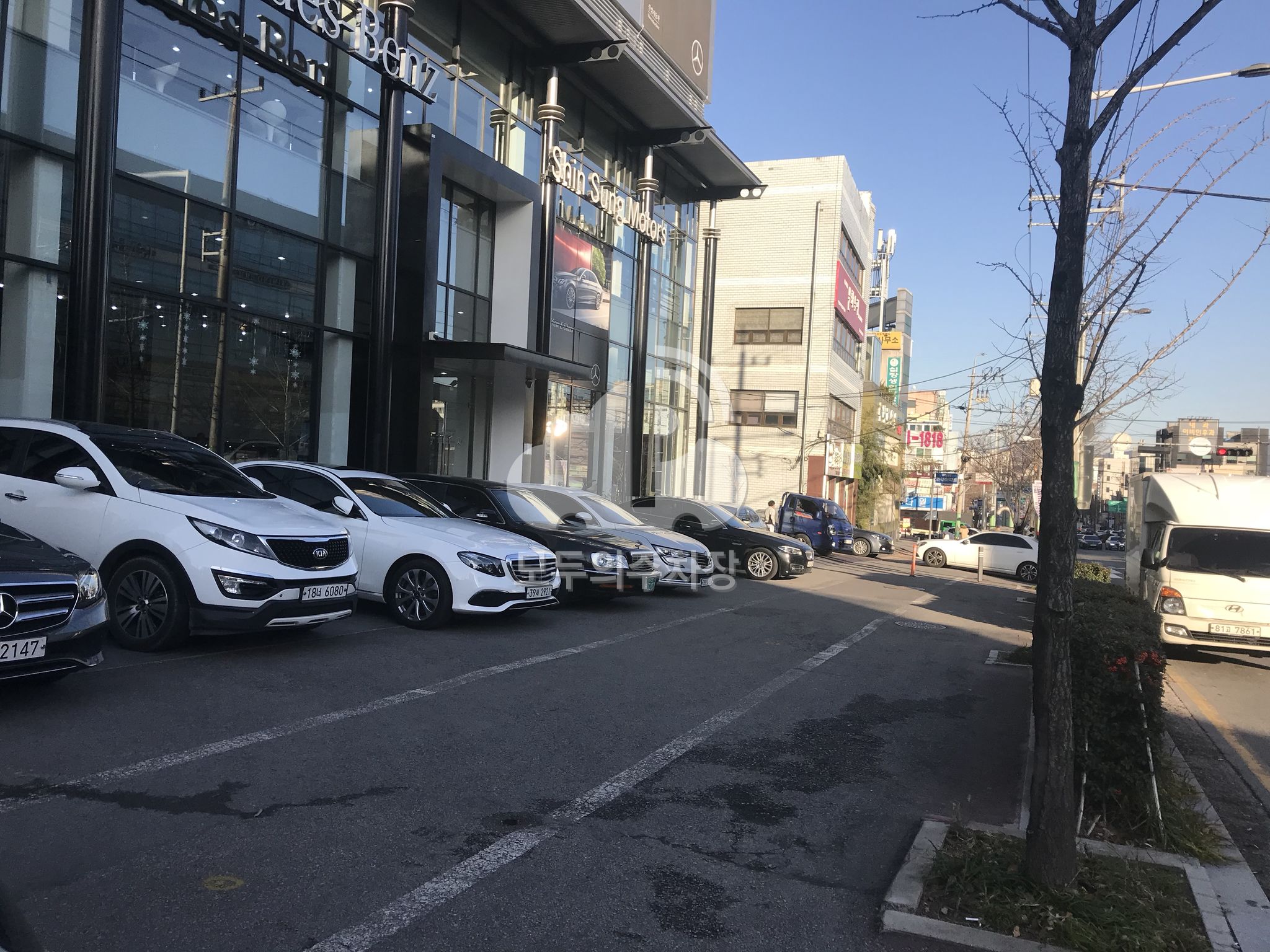벤츠 민영 주차장 이미지 2