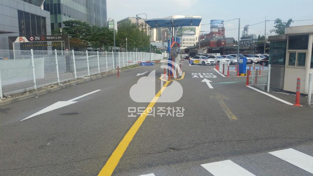케이엠파크 영등포 주차장 이미지 4
