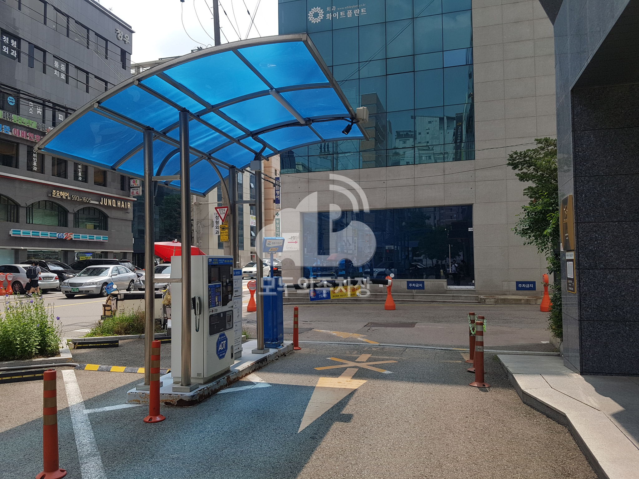 주차장 사진