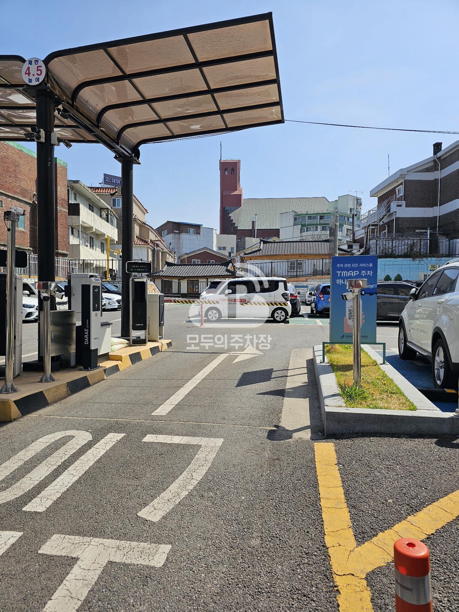 동인천삼치거리 공영 주차장 이미지 2