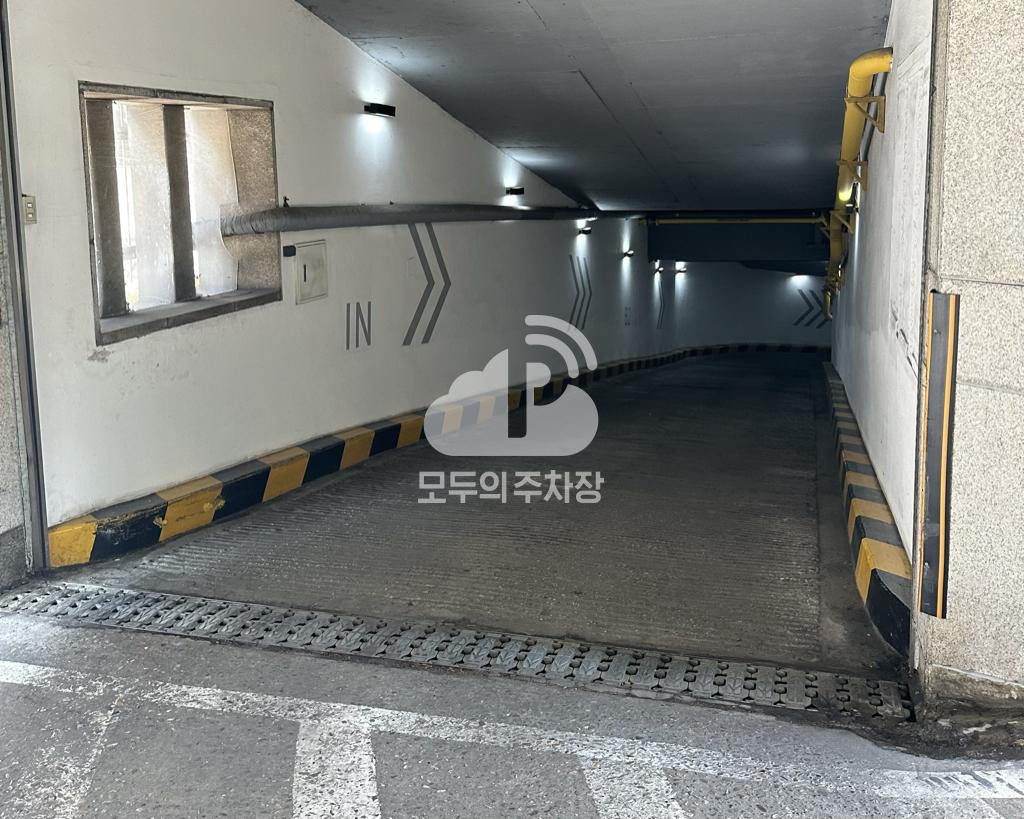 나이스파크 강남 삼원타워 주차장 이미지 2