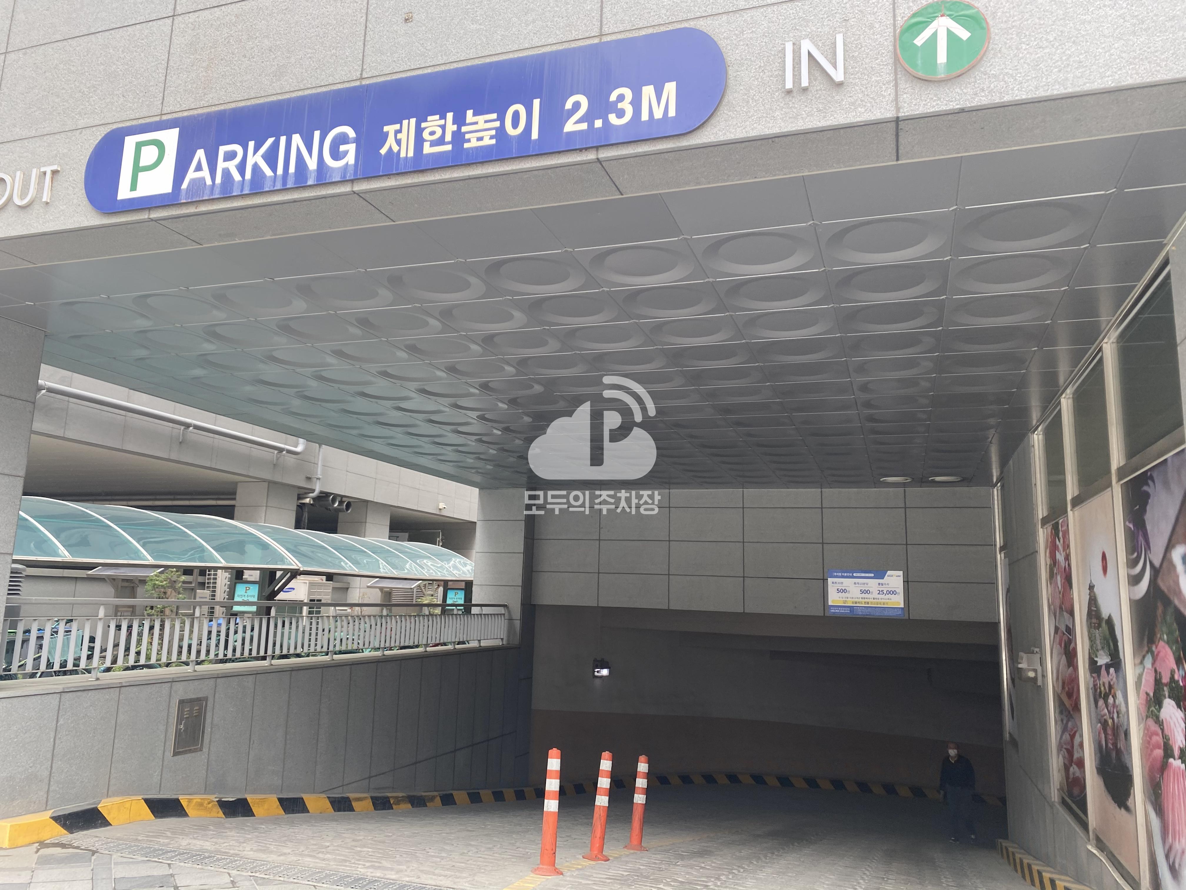 나이스파크 세종디펠리체 주차장 이미지 1