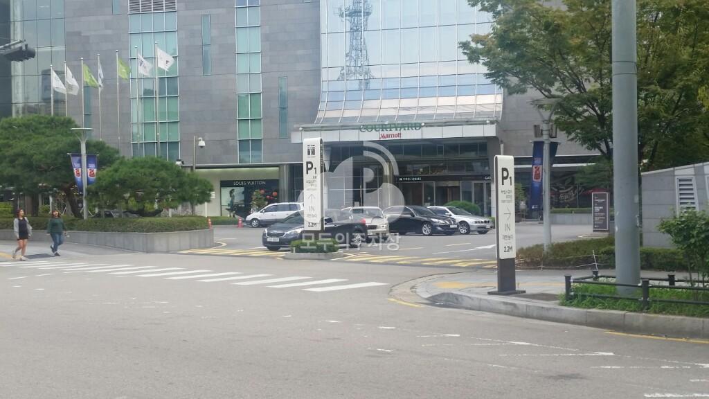 타임스퀘어A Gate 주차장 이미지 1
