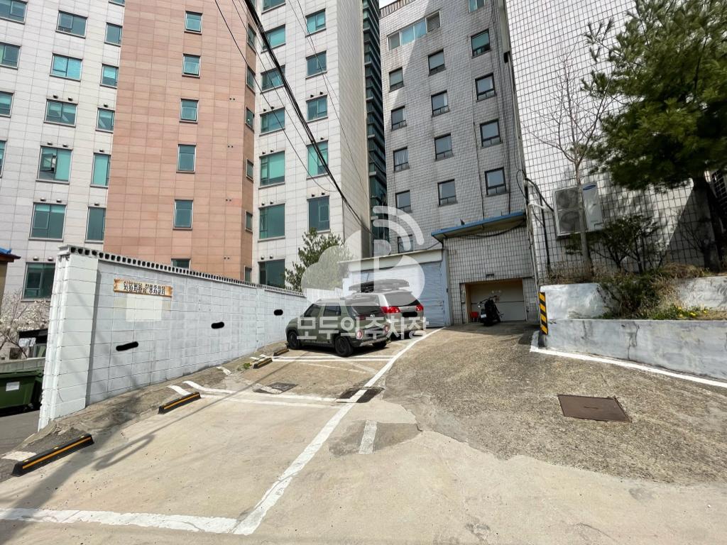 신안빌딩 민영 주차장 이미지 3