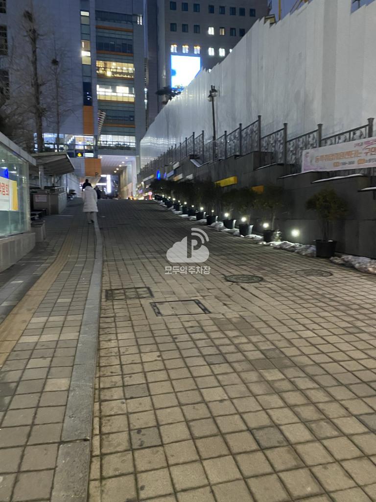 나이스파크 노량진 메가스터디타워 주차장 이미지 1