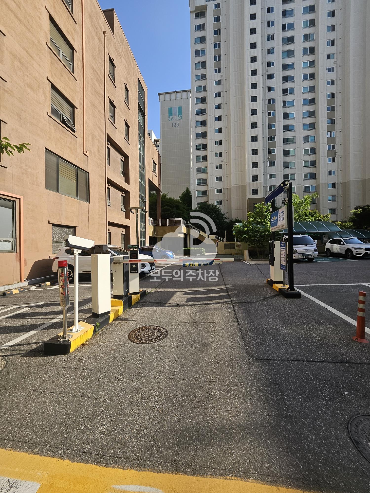 나이스파크 문정 래미안상가 주차장 이미지 2