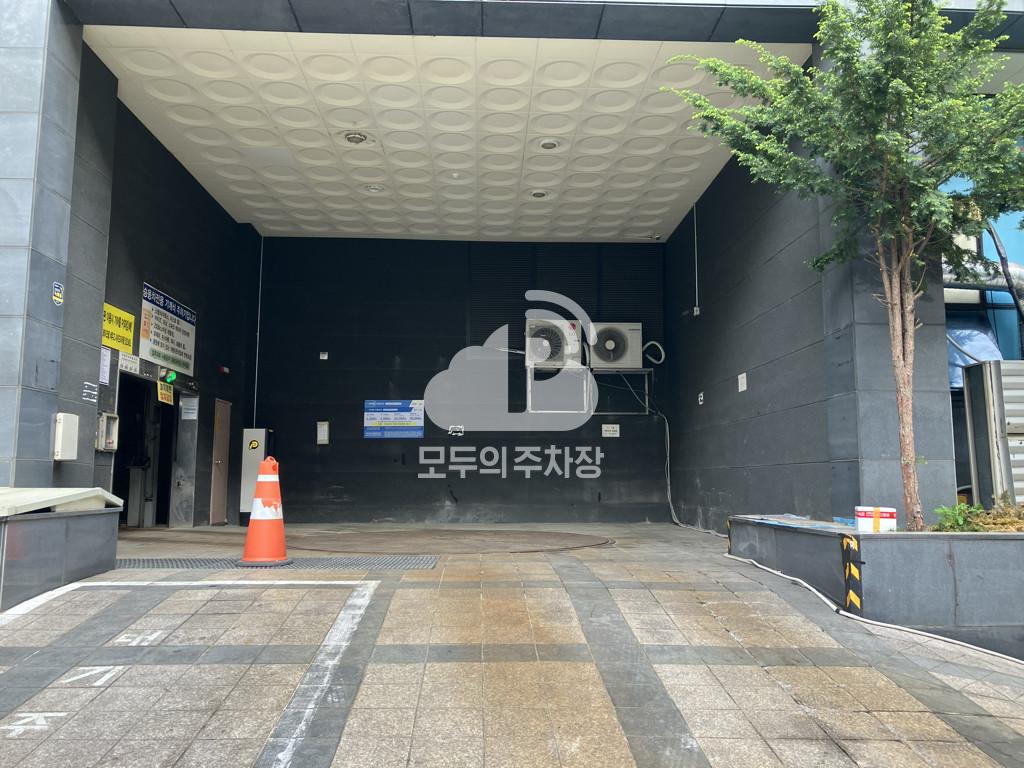 나이스파크 에코라이프 오피스텔 주차장 이미지 2