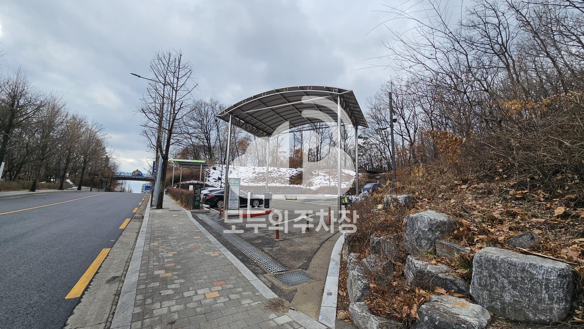 둘리뮤지엄 공영 주차장 이미지 1