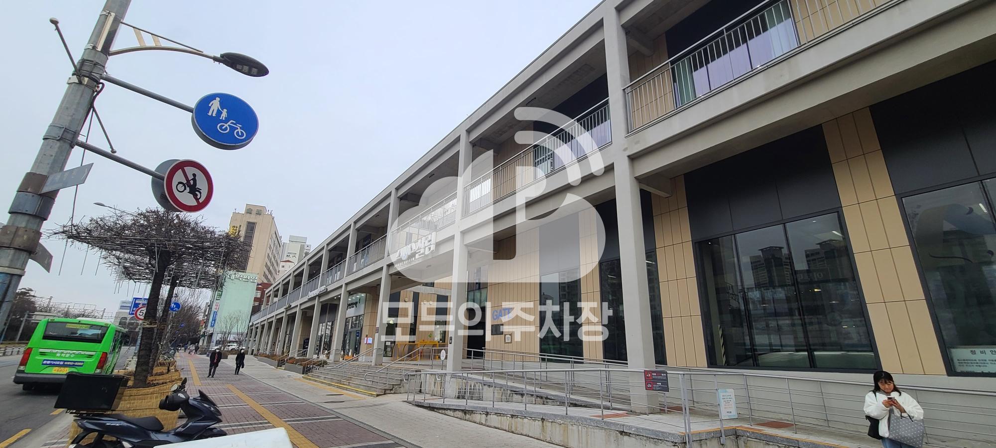 스페이스살림 주차장 이미지 1