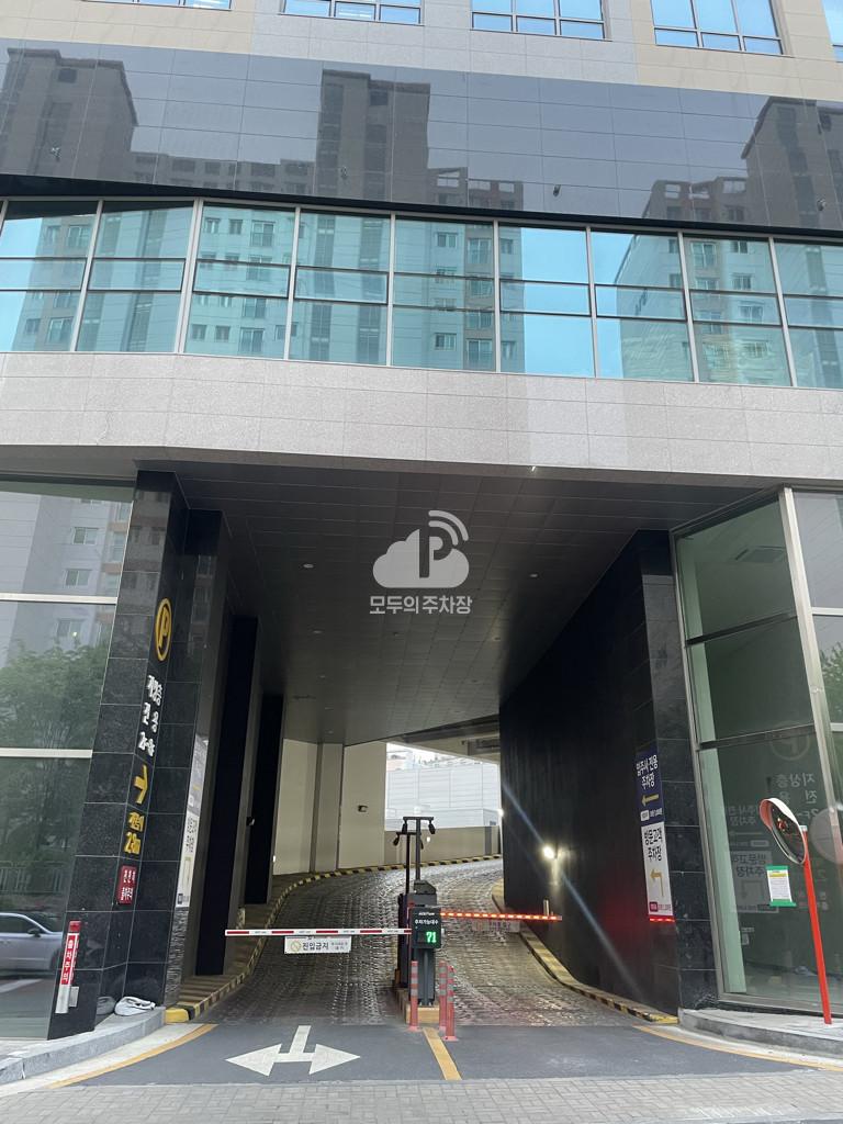 나이스파크 동탄 에이스케이시티타워 2 지상 주차장 이미지 1
