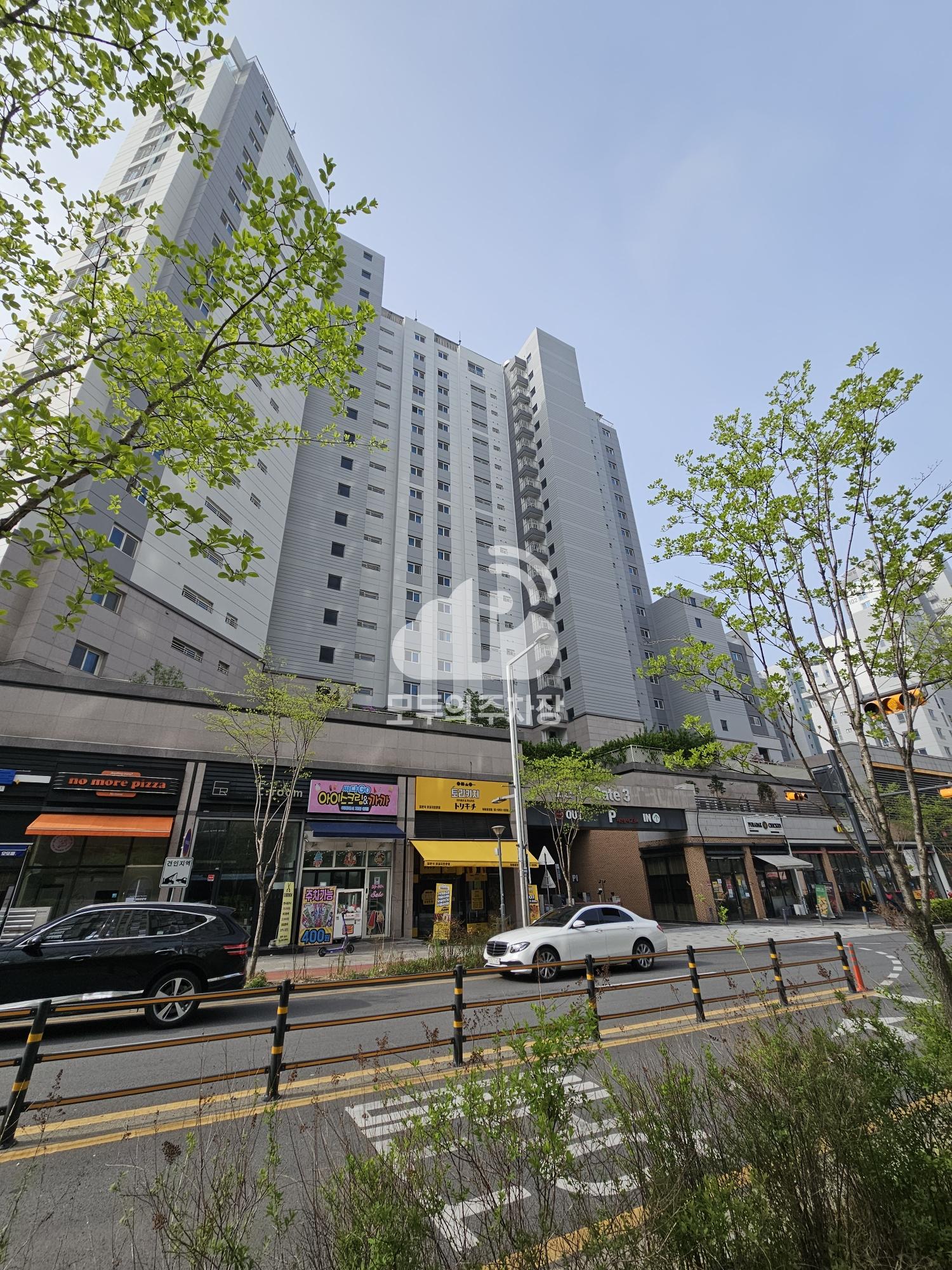 나이스파크 위례 중앙 푸르지오2단지 주차장 이미지 1